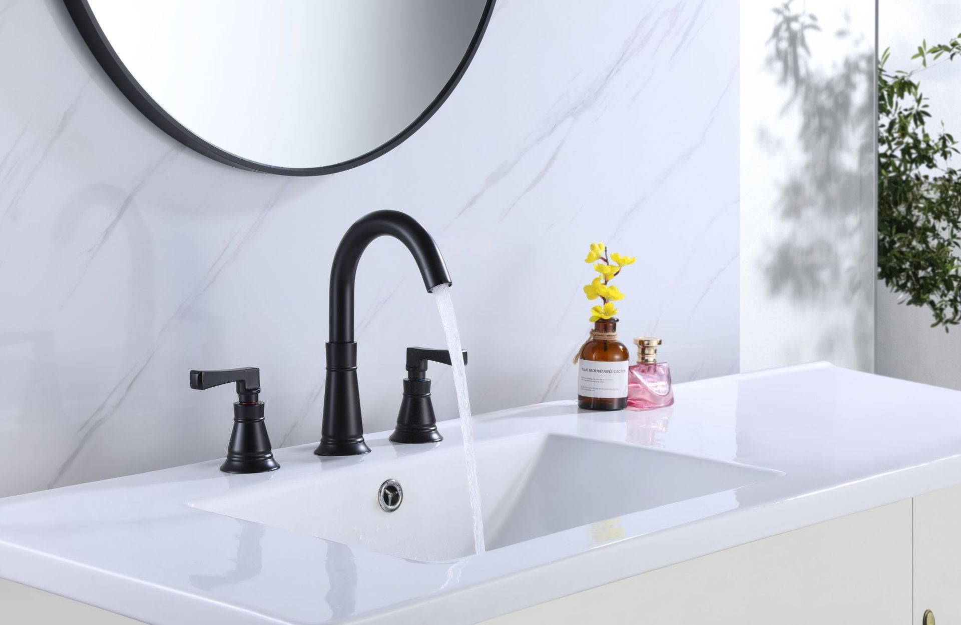 Full Brass Three Hole Faucet, Cold and Hot European Split Bathroom Faucet - Matte Black